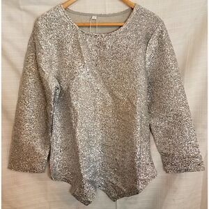 Women Silver 3/4‎ Sleeve Pull over Shirt Large NWT Party Costume
